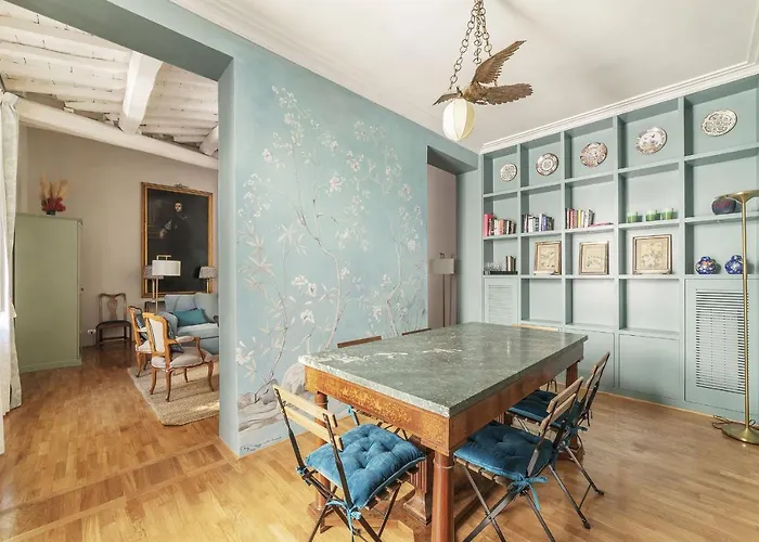 Casa Pace, A Burghesius Roma