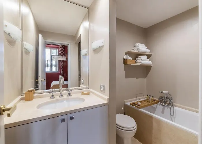 Apartamento Casa Pace, A Burghesius Roma